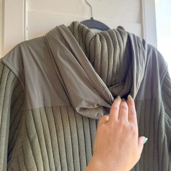 Bass Outdoor Full Zip Hoodie Sweater Jacket in Deep Lichen Green size Small NWT - Picture 13 of 13